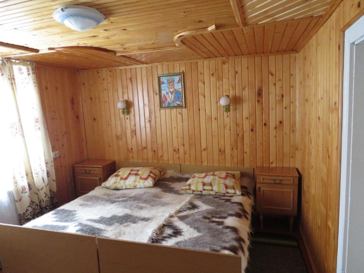 Holiday Home Tihiy Dvor Mykulychyn Exterior photo